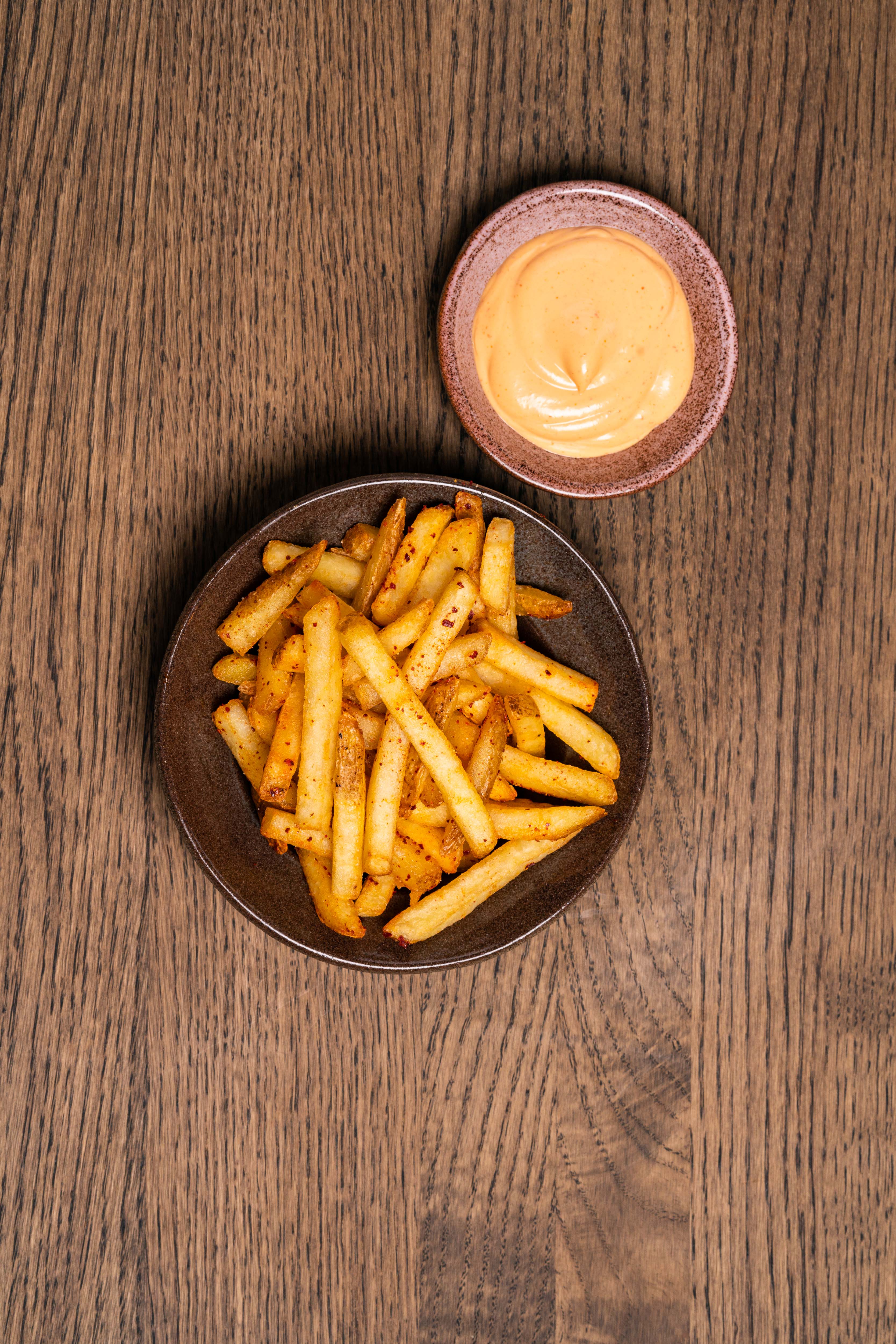 Yips fries w/chili mayo